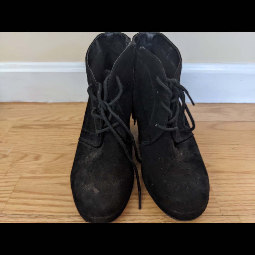 Mossano black heeled boots
